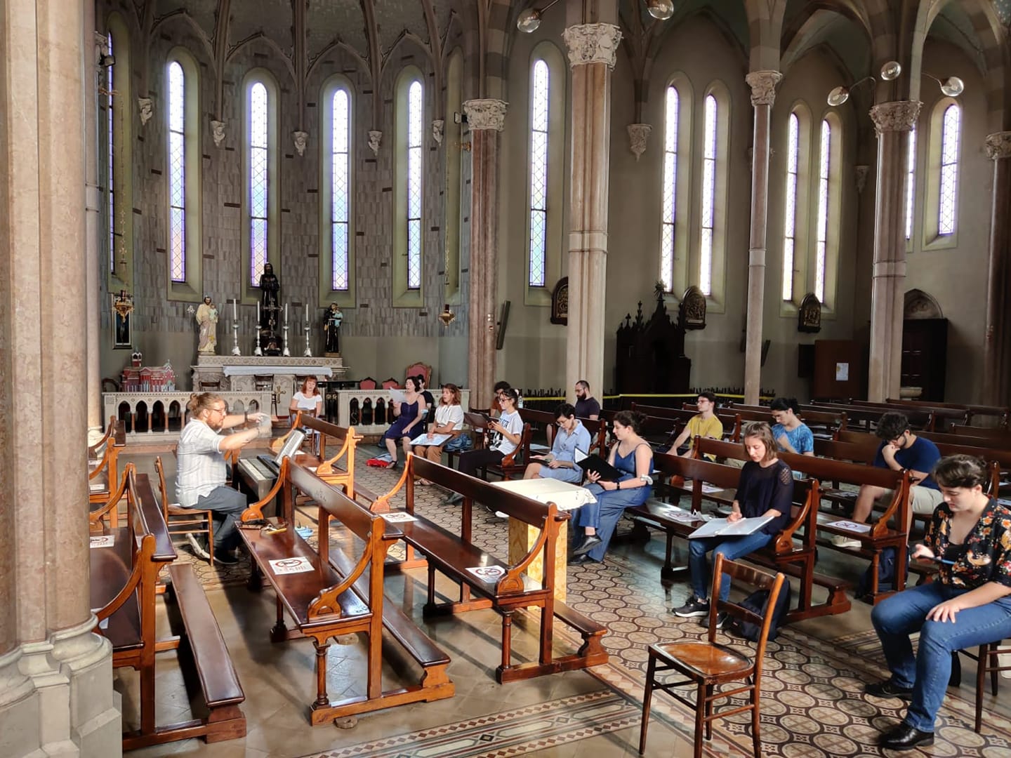 Settembre 2021: riprendono le prove del LabGiovani (qui presso il Santuario del Crocifisso a Desio)